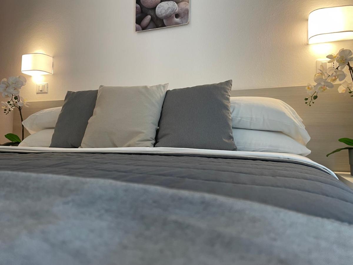 Hotel Augustus Milano Marittima Kültér fotó